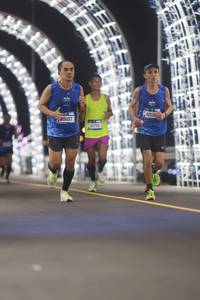 BIB: 194, 4006, 3407
                            <button type="button" onclick="openModal(20166470)" class="btn btn-primary btn-sm float-right btn-popup" data-toggle="modal" data-target=".modal-high-quality">
                        <i class="fas fa-shopping-cart"></i> Add to Cart
                    </button>
                                            <button type="button" onclick="isThisMe(20166470, true)" class="btn btn-success btn-sm float-right btn-popup btn-isme hidden" data-toggle="tooltip" data-placement="bottom" title="นี่คือรูปของคุณใช่ไหม คลิกที่นี่เพื่อเอาเข้าอัลบั้ม">
                        <i class="fas fa-plus"></i> Add to album
                    </button>
                    <button type="button" onclick="isThisMe(20166470, false)" class="btn btn-warning btn-sm float-right btn-popup btn-isnotme hidden">
                        <i class="fas fa-ban"></i> Remove from album
                    </button>